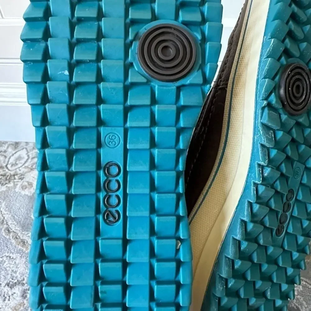 Ecco snow boots, women’s, size 5